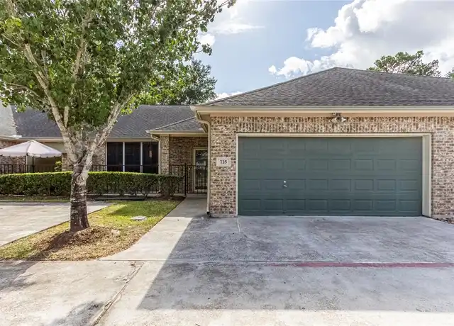 Property at 725 Cedarwood Dr, Friendswood, TX, 77546, 3 beds, 2 baths, [object Object]