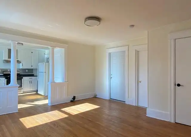 Property at 20 S White St #2, Poughkeepsie, NY, 12601, 2 beds, 1 bath, [object Object]
