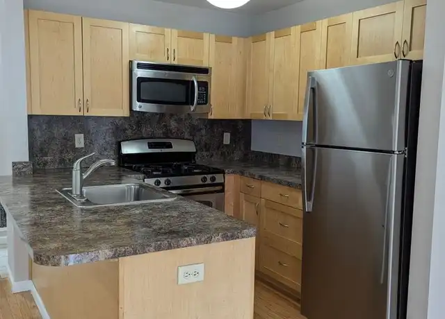 Property at 151 Park Ter Unit 7, Waterbury, CT, 06708, 2 beds, 2.5 baths, [object Object]