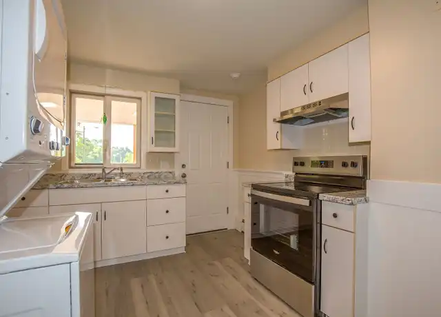 Property at 360 East St Unit 5, Lee, MA, 01238, 1 bed, 1 bath, [object Object]