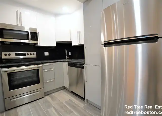 Property at 1801 Beacon St Unit 2, Brookline, MA, 02445, 3 beds, 2 baths, [object Object]