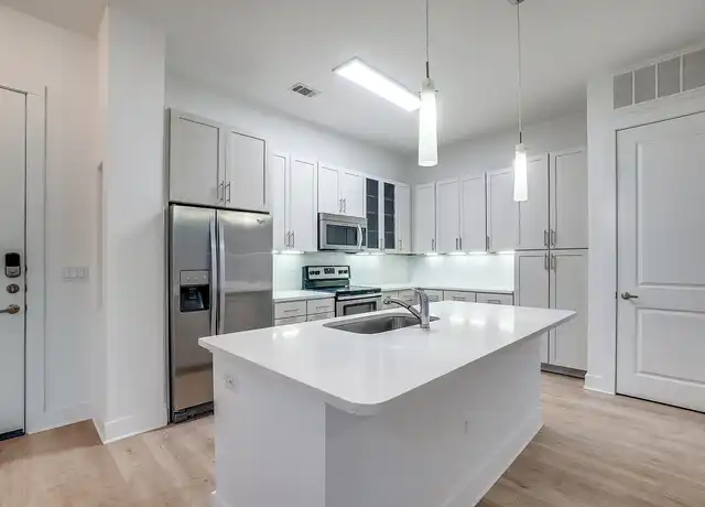 Property at Live Oaks at the Branch - 4670 Amesbury Dr, Dallas, TX, 75206, 2 beds, 2 baths, [object Object]