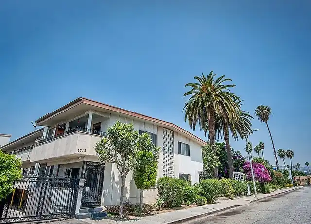 Property at 1323 N Harvard Blvd Unit 14, Los Angeles, CA, 90027, 2 beds, 1 bath, [object Object]