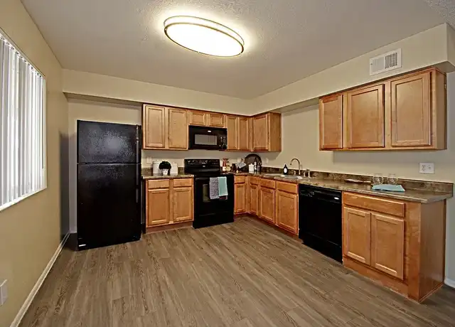 Property at Vista Village - 1805 W Cortez St, Phoenix, AZ, 85029, 2 beds, 1 bath, [object Object]