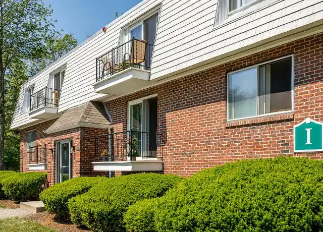 Property at 1375 Forest Ave, Portland, ME, 04103, 2 beds, 1 bath, [object Object]