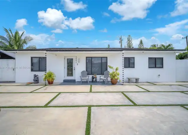 Property at 5001 NW 190th St Unit Main, Miami Gardens, FL, 33055, 4 beds, 2 baths, [object Object]