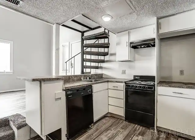 Property at The Reserve at Silver Maple - 3218 S 93rd East Ave, Tulsa, OK, 74145, 1 bed, 1 bath, [object Object]
