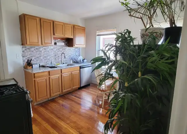 Property at 32 Juliette St Unit 2, Boston, MA, 02122, 3 beds, 1 bath, [object Object]