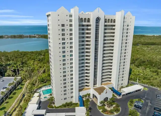 Property at 5550 Heron Point Dr #302, Naples, FL, 34108, 2 beds, 2 baths, [object Object]