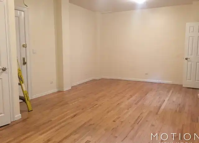 Property at 305 W 45th St Unit M4, New York, NY, 10036, 1 bed, 1 bath, [object Object]