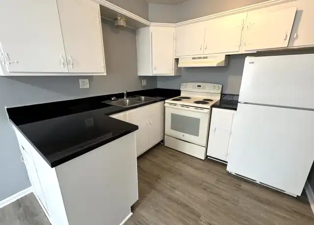 Property at 9130 E 10th St, Indianapolis, IN, 46229, 2 beds, 1 bath, [object Object]