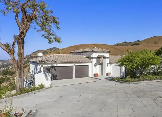Property at 40 Saddlebow Rd, Bell Canyon, CA, 91307, 5 beds, 4.5 baths, [object Object]