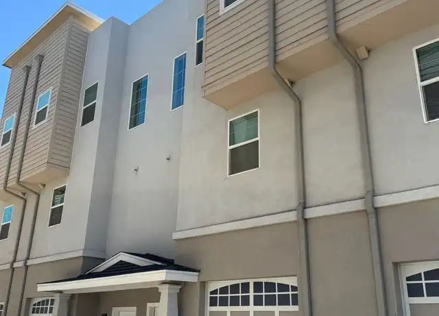 Property at 615 N 6th Ave, Phoenix, AZ, 85003, 2 beds, 2.5 baths, [object Object]