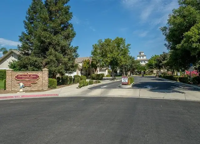 Photo of 1900 Dartmouth Ave, Clovis, CA 93612
