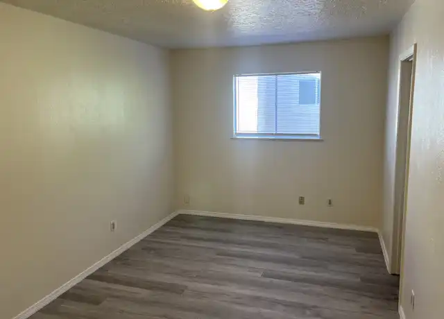Property at 1105 Chelwood Park Blvd NE Unit 6, Albuquerque, NM, 87112, 2 beds, 1.5 baths, [object Object]