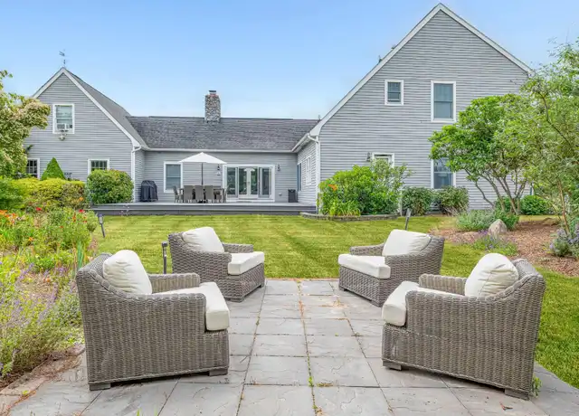 Property at 17 Clearview Farm Rd, Southampton, NY, 11968, 4 beds, 4 baths, [object Object]
