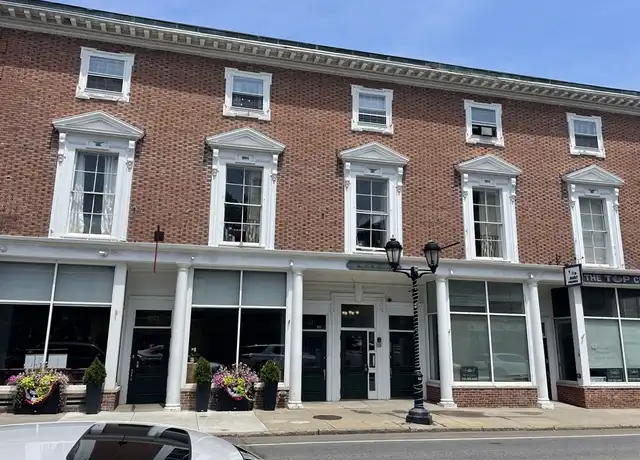 Property at 19 Court St Unit 2D, Plymouth, MA, 02360, 1 bed, 1 bath, [object Object]