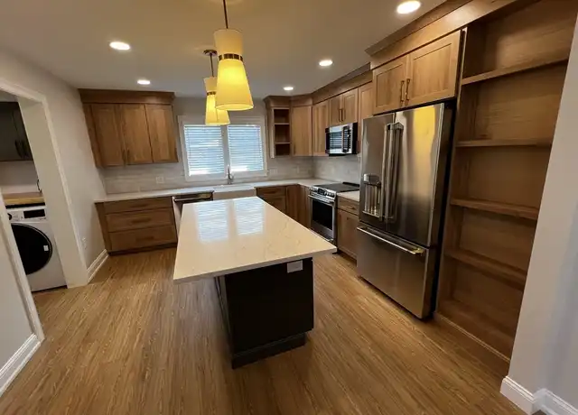 Property at 463 Fulton St, Medford, MA, 02155, 3 beds, 2 baths, [object Object]