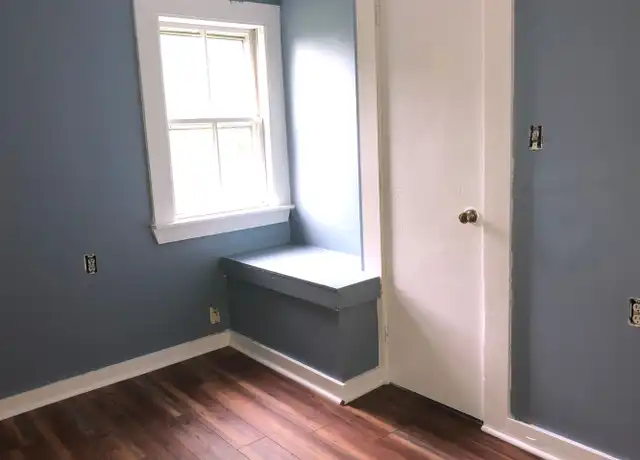 Property at 45 King St Unit 2, Wolfeboro, NH, 03894, 2 beds, 1 bath, [object Object]