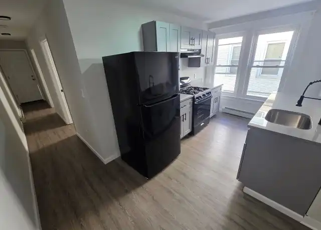 Property at 372 Mansion St Apt 1W, Poughkeepsie, NY, 12601, 3 beds, 1 bath, [object Object]
