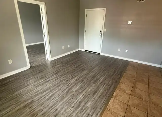 Property at 112 E Franklin St Unit 20, Liberty, MO, 64068, 2 beds, 1 bath, [object Object]