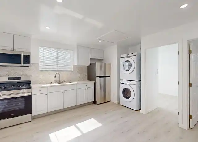 Property at 10550 Collett Ave, Granada Hills, CA, 91344, 2 beds, 1 bath, [object Object]