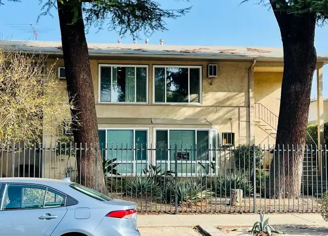 Property at 5728 Hazeltine Ave, Van Nuys, CA, 91401, 2 beds, 1 bath, [object Object]