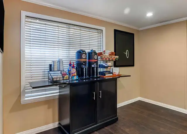 Photo of 930 Fifth Ave, Monrovia, CA 91016