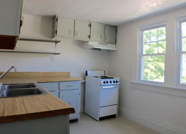 Property at 800 Lockland Ave Unit A, Winston-Salem, NC, 27103, 1 bed, 1 bath, [object Object]