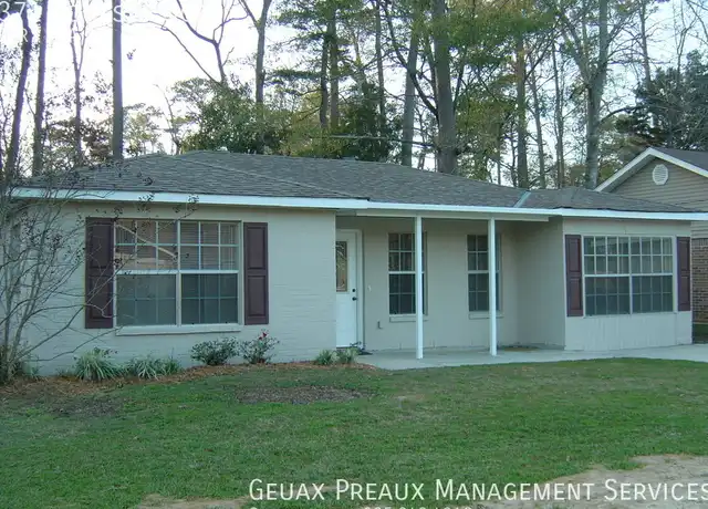 Property at 371 Forest Loop, Mandeville, LA, 70471, 3 beds, 2 baths, [object Object]