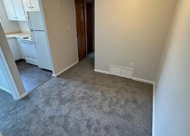 Property at 760 5th Ave, East Mc Keesport, PA, 15035, 1 bed, 1 bath, [object Object]