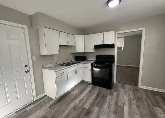 Property at 18014 Wentworth Ave Unit 1, Lansing, IL, 60438, 1 bed, 1 bath, [object Object]