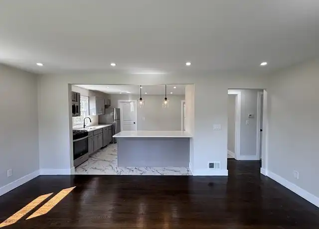 Property at 1471 Frances Ln, Plainfield, NJ, 07062, 5 beds, 2 baths, [object Object]