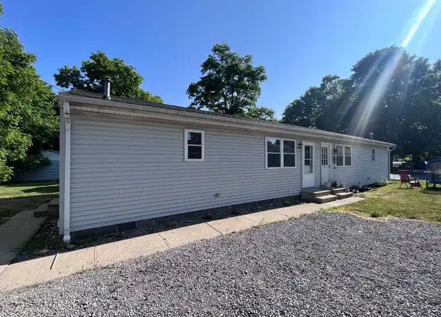 Property at 302 Harrison St, Crawfordsville, IN, 47933, 2 beds, 1 bath, [object Object]