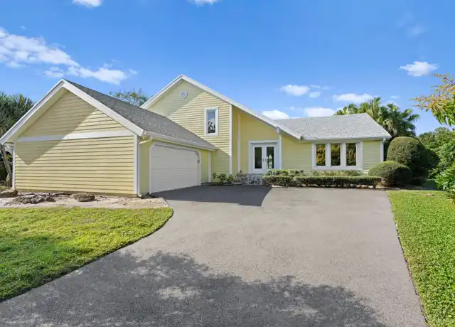 Property at 2626 SE Erickson Dr, Port Saint Lucie, FL, 34984, 4 beds, 3 baths, [object Object]