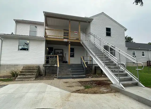 Property at 220 Rosedale Ave Unit B, Lancaster, PA, 17603, 2 beds, 1 bath, [object Object]