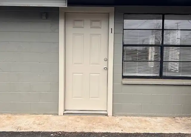 Property at 307 W Main St, Whitehouse, TX, 75791, 2 beds, 1 bath, [object Object]