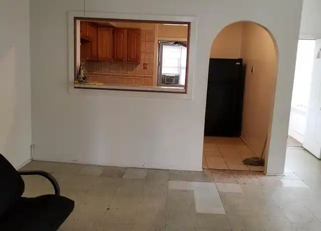 Property at 3401 N Front St, Philadelphia, PA, 19140, 3 beds, 1.5 baths, [object Object]