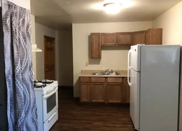 Property at 1005 41st Ave, Menominee, MI, 49858, 1 bed, 1 bath, [object Object]