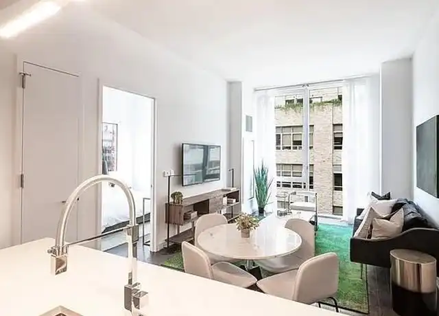 Property at 102 Charlton St Unit 12AA, New York, NY, 10014, 1 bed, 1 bath, [object Object]