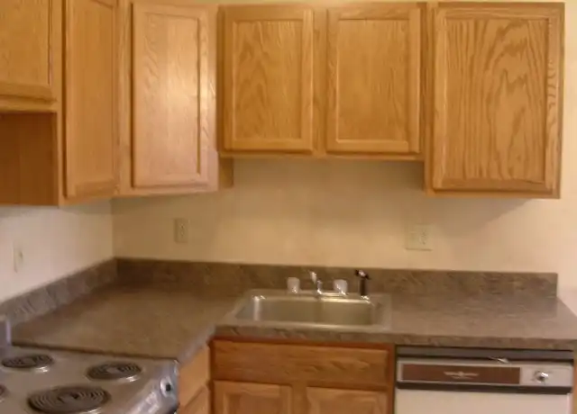 Property at 749 S Millvale Ave, Pittsburgh, PA, 15213, 1 bed, 1 bath, [object Object]