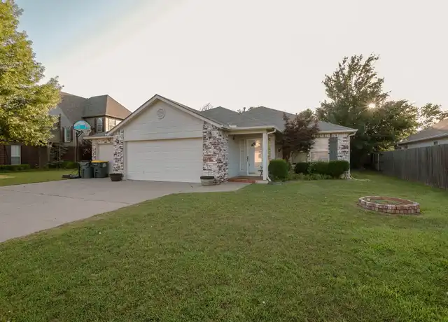 Property at 11706 S Gum Ave, Jenks, OK, 74037, 3 beds, 2 baths, [object Object]