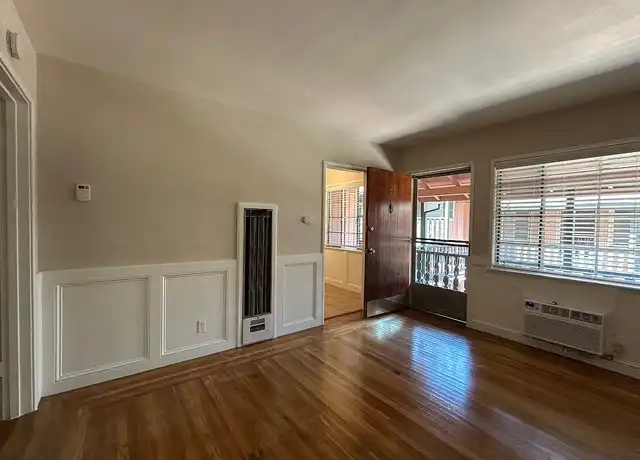 Property at Braden Manor Apartments - 2323 H St, Sacramento, CA, 95816, 1 bed, 1 bath, [object Object]