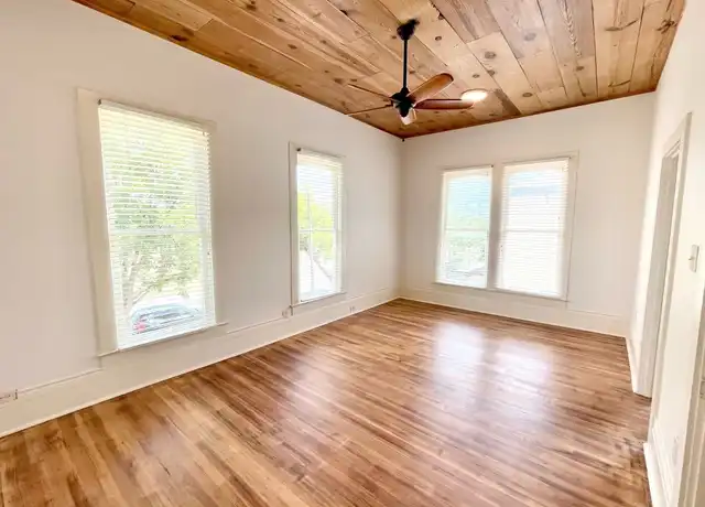 Property at 514 E University Ave Unit 4, Georgetown, TX, 78626, 1 bed, 1 bath, [object Object]
