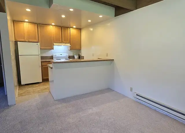 Photo of 707 Old County Rd, Belmont, CA 94002