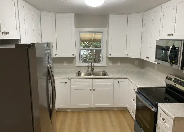 Property at 1347 Park Ave Unit 1347, Des Moines, IA, 50315, 2 beds, 1 bath, [object Object]