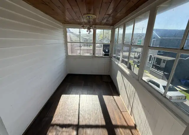 Property at 526 W Seneca St, Ithaca, NY, 14850, 3 beds, 1 bath, [object Object]