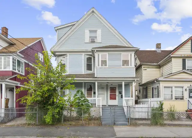 Property at 565 Carroll Ave Unit 2, Bridgeport, CT, 06607, 3 beds, 1 bath, [object Object]