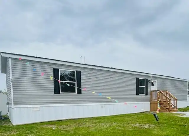 Property at 125 S Manor St, Oxford, MI, 48371, 3 beds, 2 baths, [object Object]