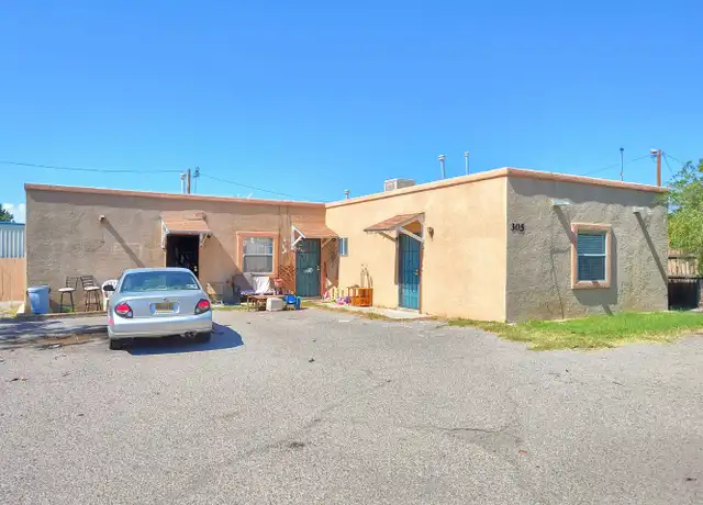 Property at 305 N Almendra St Unit B, Las Cruces, NM, 88001, 2 beds, 1 bath, [object Object]